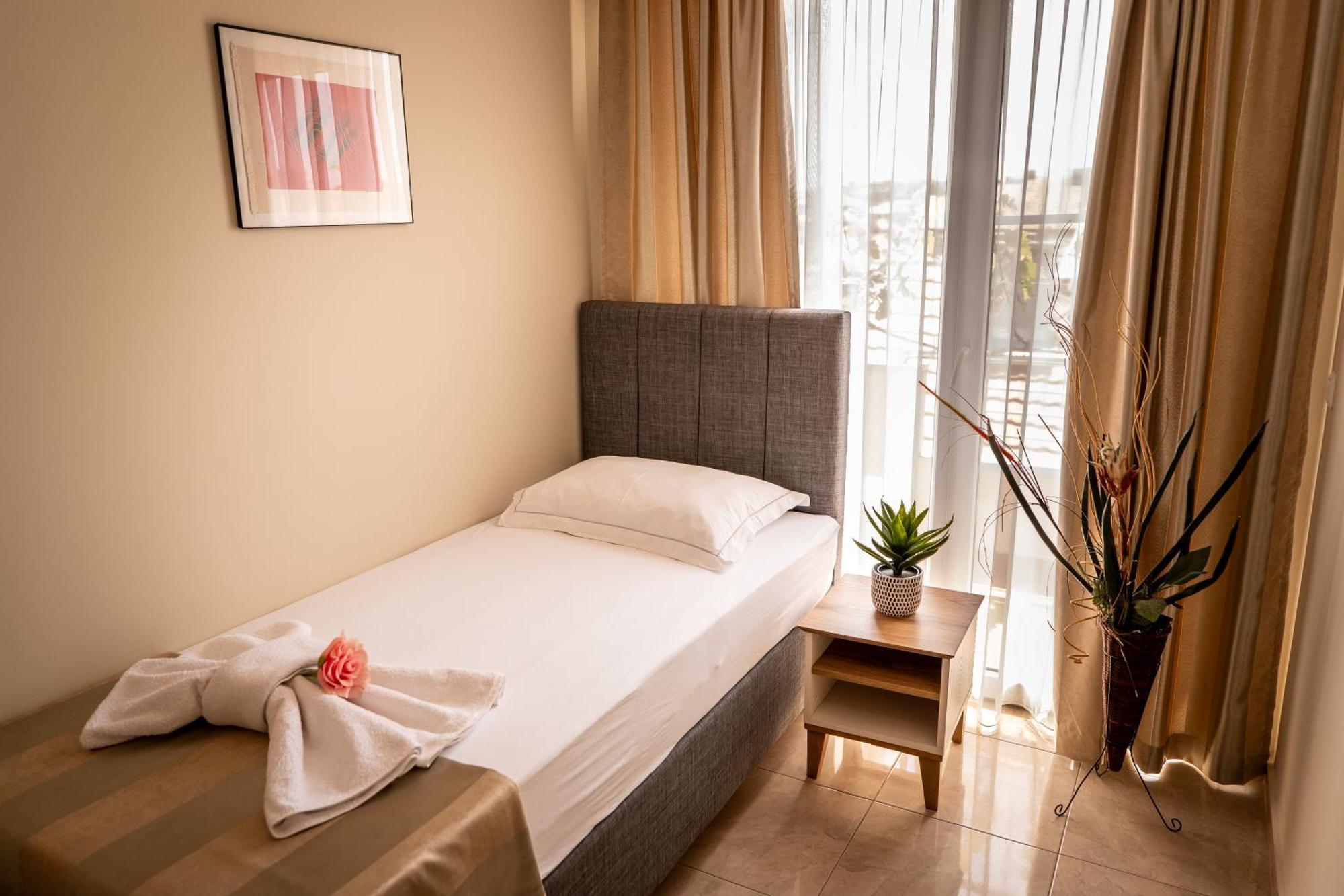 Rodos House Hotel Pomorie Exterior photo