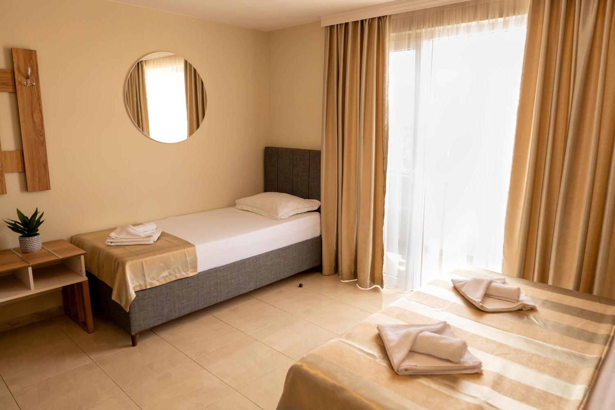 Rodos House Hotel Pomorie Exterior photo